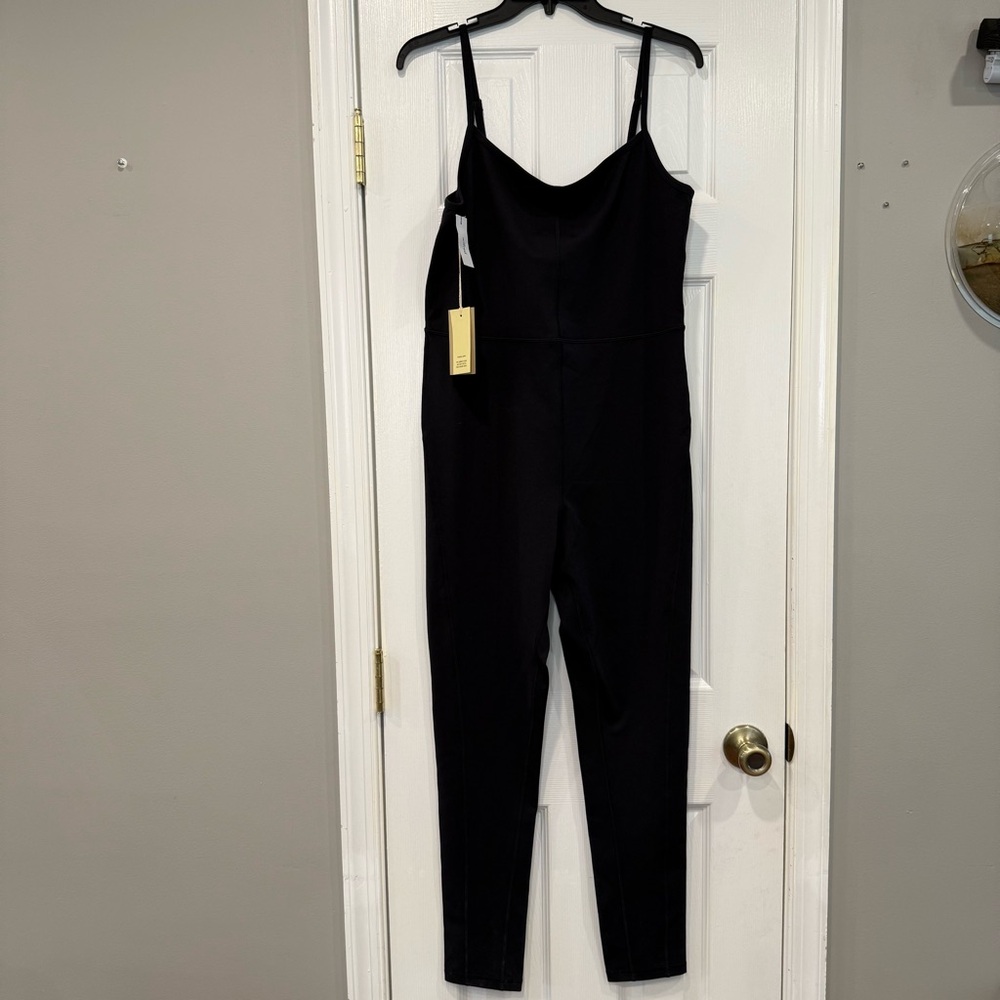 Wilfred Free Divinity Jumpsuit Black Aritzia Sleevless Full Length XL NWT